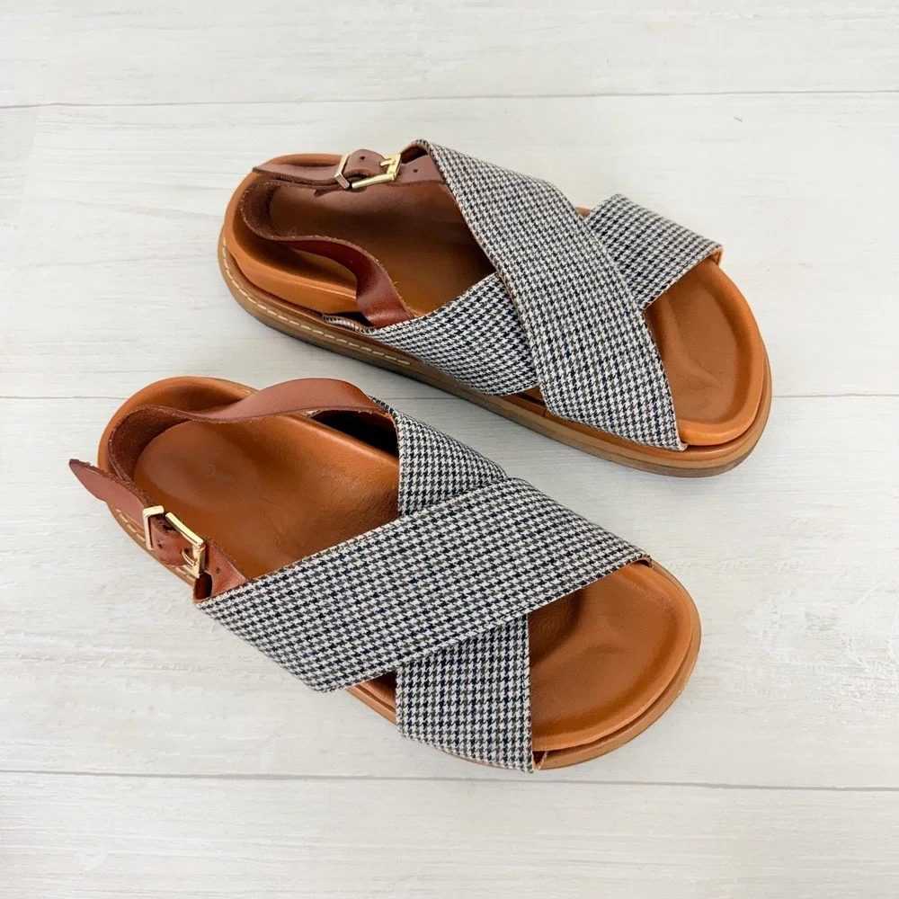 Alohas Marshmallow Sandals Women 39 US 8.5 Brown Houndstooth Platform Crisscross